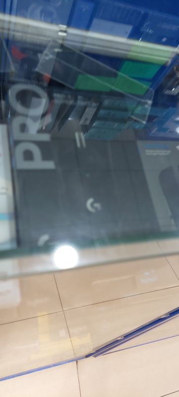 Коробки игровых мышей Logitech G Pro X Superlight, фото смазано