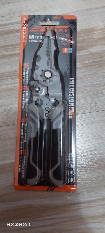 Клещи для зачистки проводов Afixs Wire stripper electrician pliers: лицевая сторона и оборот